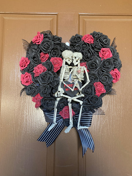 Horror Valentines Wreath