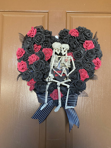 Horror Valentines Wreath